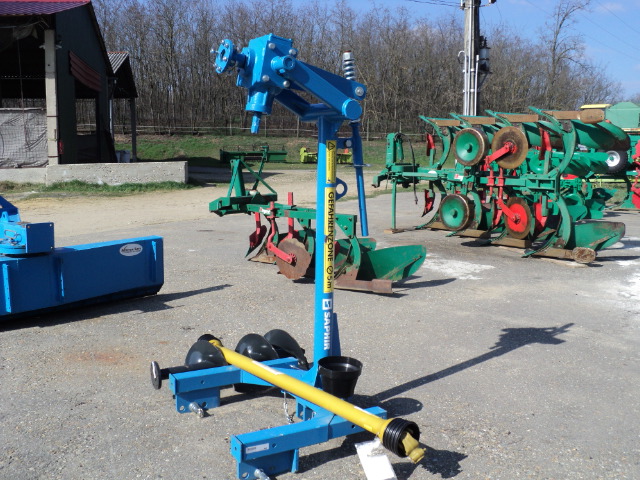 Masina de gaurit plantatii noua Saphir