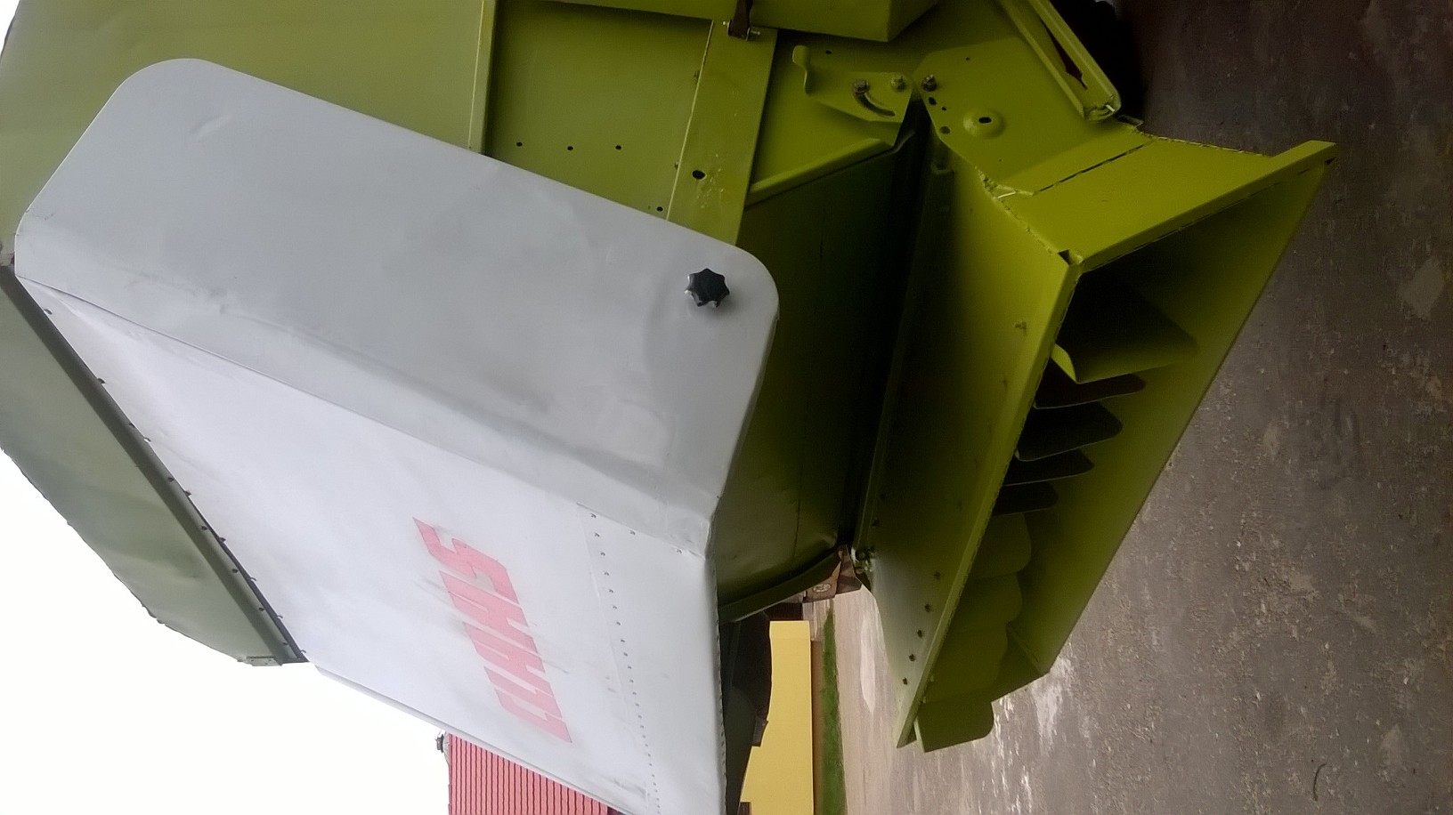 Claas Dominator 106--combină agricolă second hand