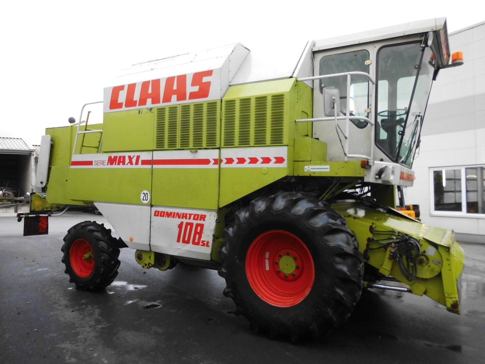 Claas Dominator 108 SL Maxi - combină agricolă second hand