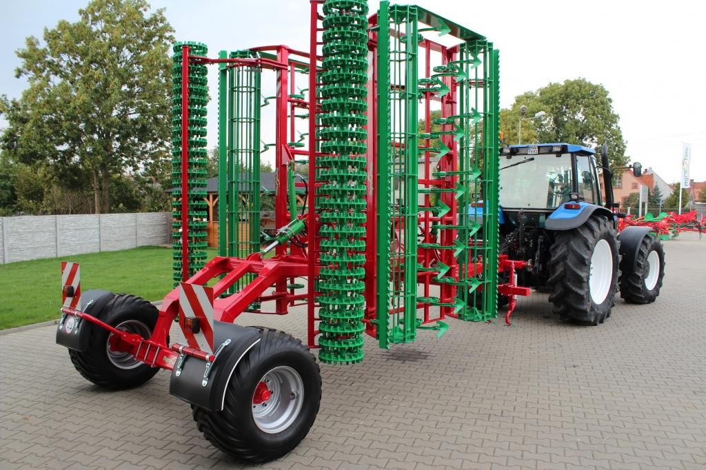 Compactor rabatabil - purtat/tractat - Agro-Tom model UPH