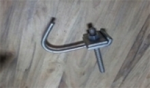 Accesorii prindere cabluri pe stalpi