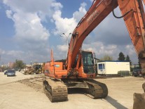 Inchiriere excavator