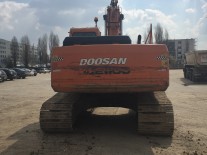 Inchiriere excavator