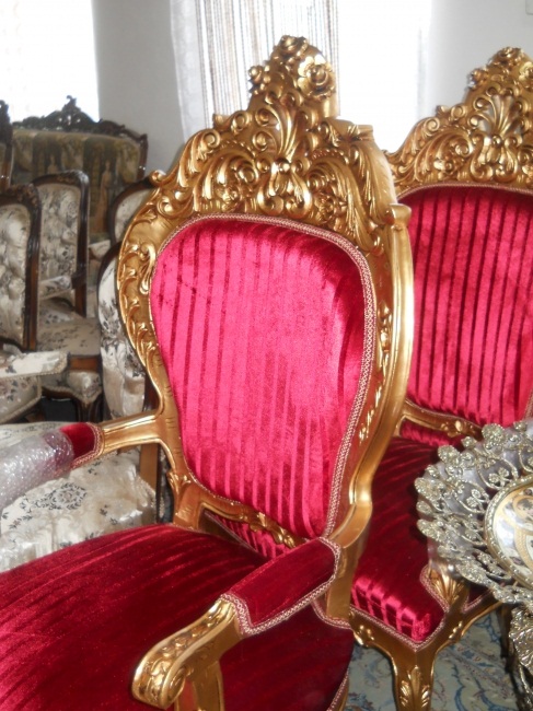 Saloane, livinguri, dininguri antice