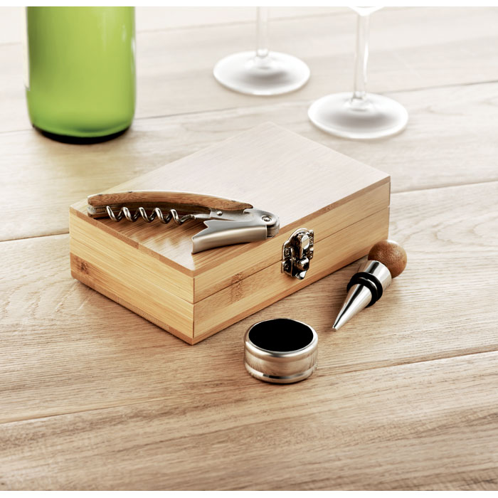 Set de vin în cutie din bambus