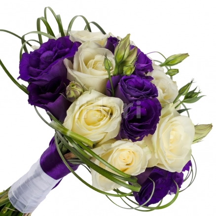 Buchet mireasa din trandafiri si lisianthus