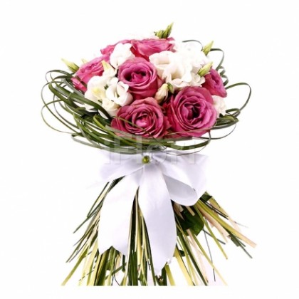 Buchet 9 trandafiri mov si lisianthus