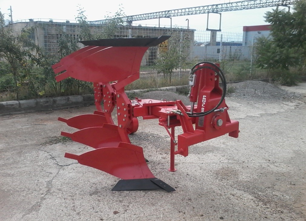 Plug cu 3 trupite reversibil hidraulic PRH3-L82