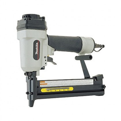 Capsator pneumatic Makita AT638