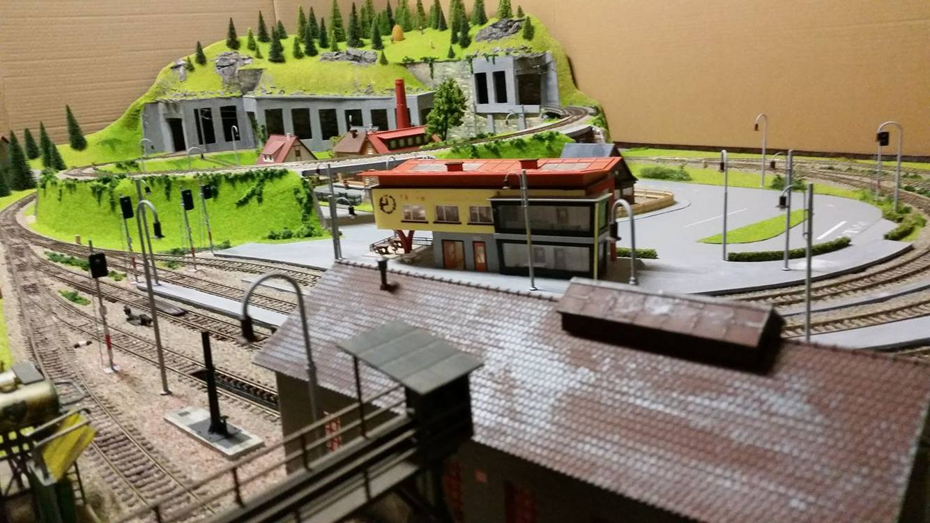 Diorama digitala construita manual HO