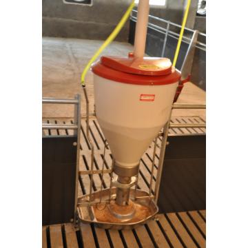 Hranitor automat pentru porci