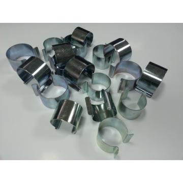 Clipsuri metalice pentru prinderea foliei