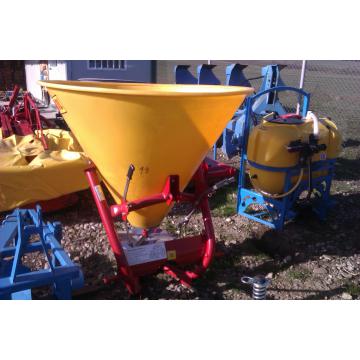 Distribuitor ingrasaminte 500 l
