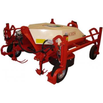 Masina de taiat frunze de ceapa in camp