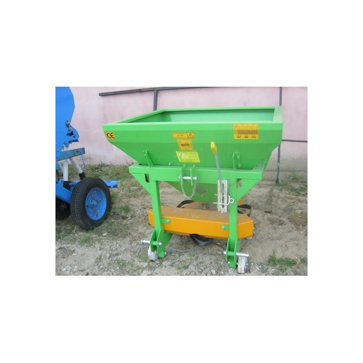 Masina de fertilizat 400 l