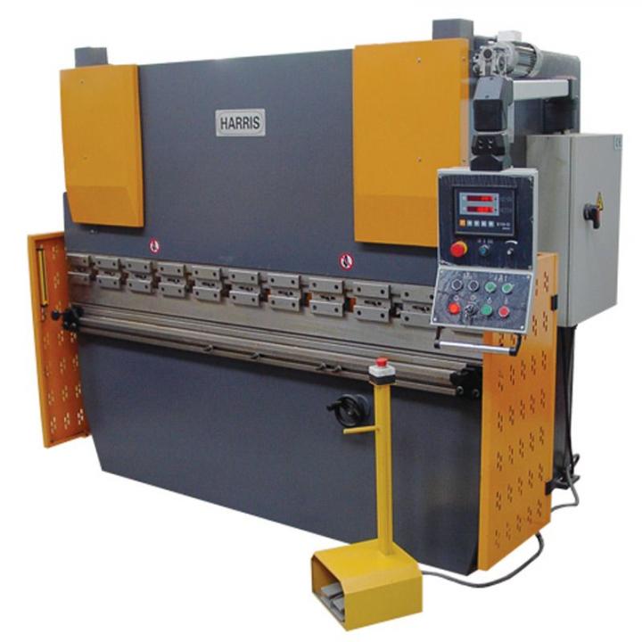 Abkant cu actionare hidraulica cu afisaj de cote harris