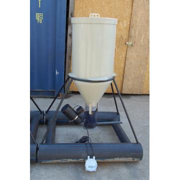 Dispersor automat de hrana pesti