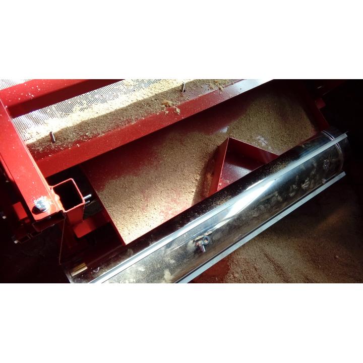 Selector rumegus cu tambur magnetic cu descarcare automata