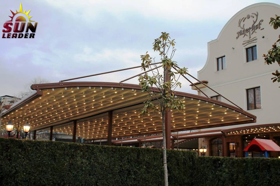 Pergola retractabila Spline Variance