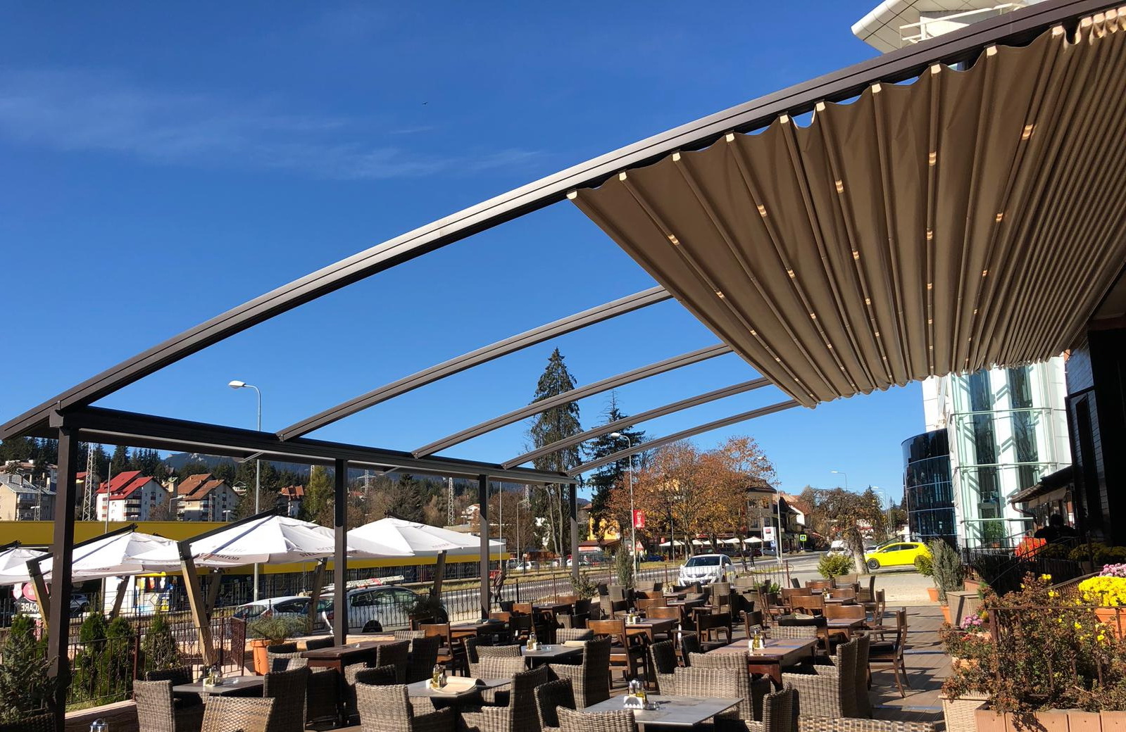 Pergola retractabila SPLINE - Sun Leader