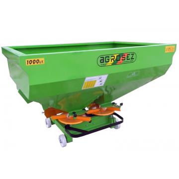 Fertilizator / masina de fertilizat 1000 l