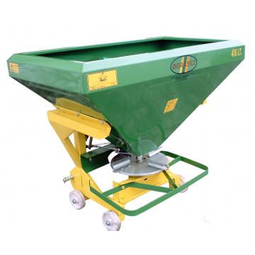 Masina de fertilizat 400 LT