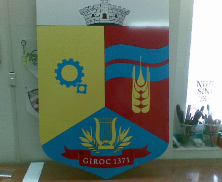 Drapele cu insemnul heraldic al localitatii