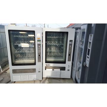 Automat bauturi reci si snack Wurlinzer