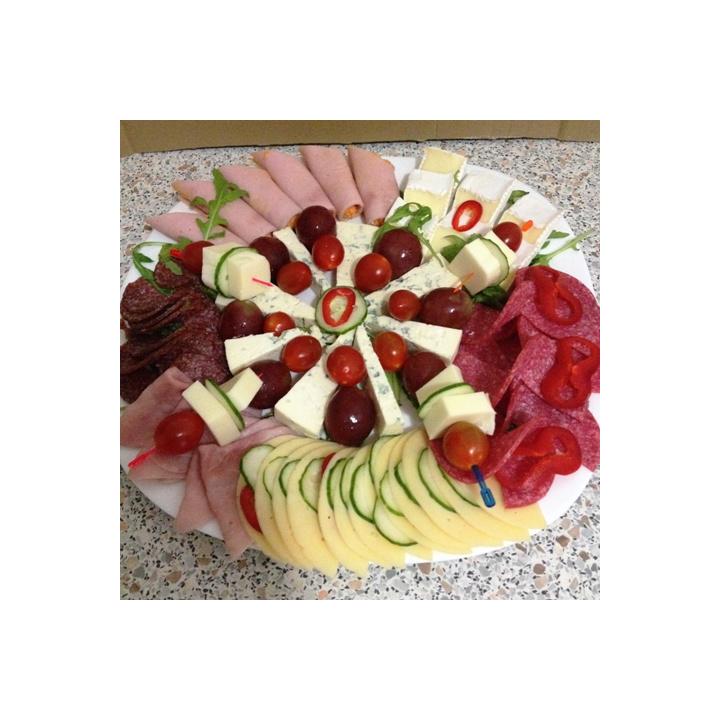 Prestari servicii catering