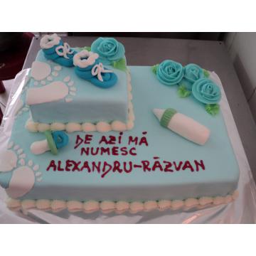 Tort botez cu botosei si biberon