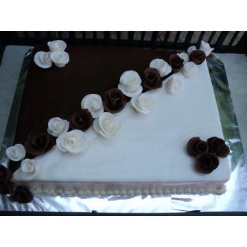 Tort din martipan pentru nunta