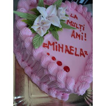 Tort in forma de inima