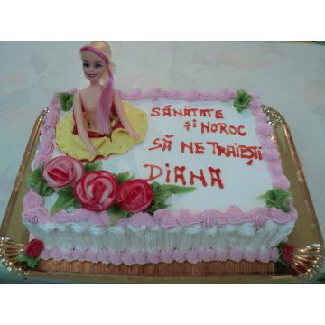 Tort papusa surpriza