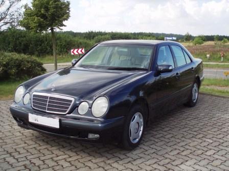 Scuturi metalice Mercedes