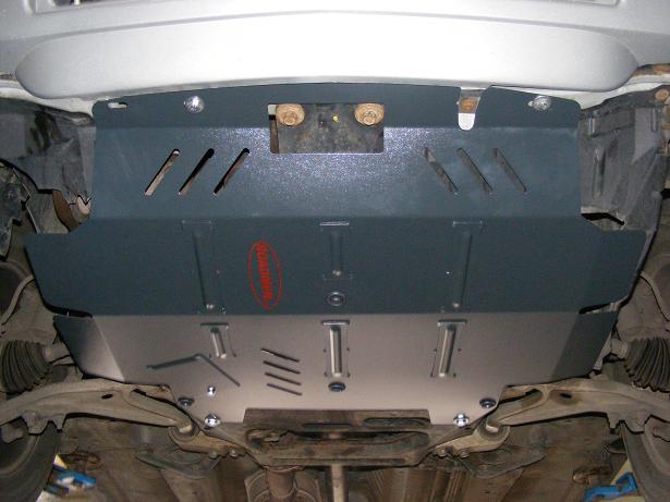 Scuturi metalice Nissan
