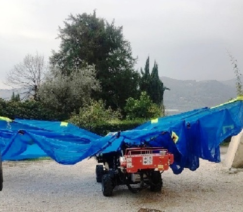 Utilaj autopropulsat pentru recoltat pomii fructiferi