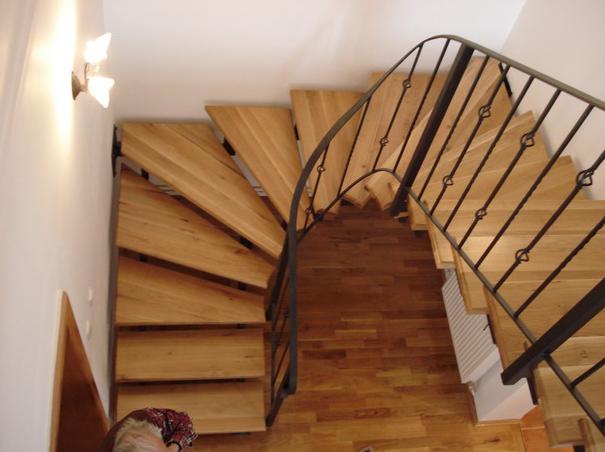 Placari scari interioare