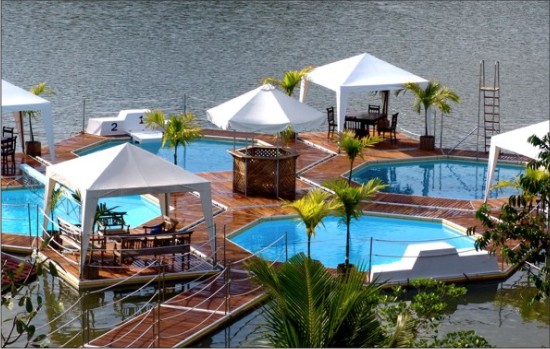 Piscine plutitoare