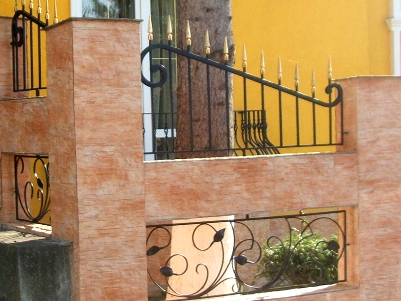 Garduri metalice