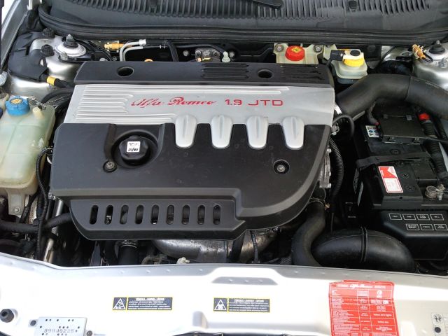 Piese dezmembrari Alfa Romeo