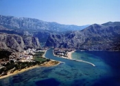 Vacanta Omis