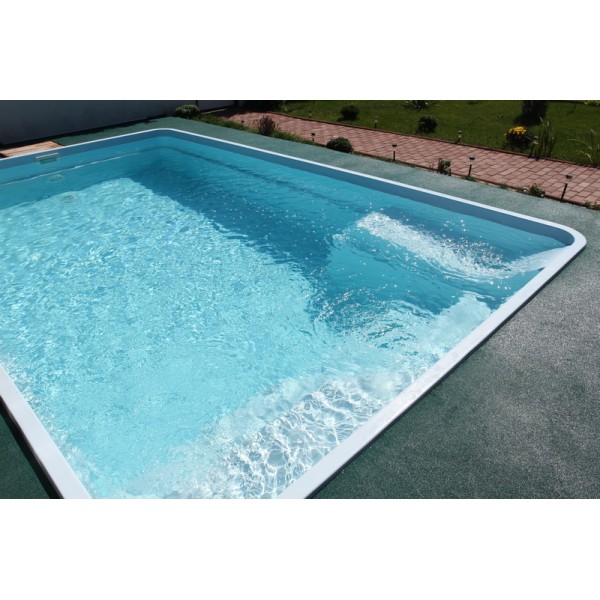 Piscine monobloc din fibra de sticla