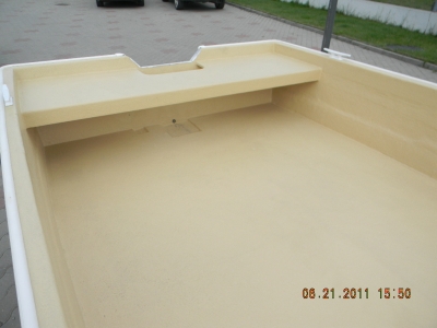Barca base boat