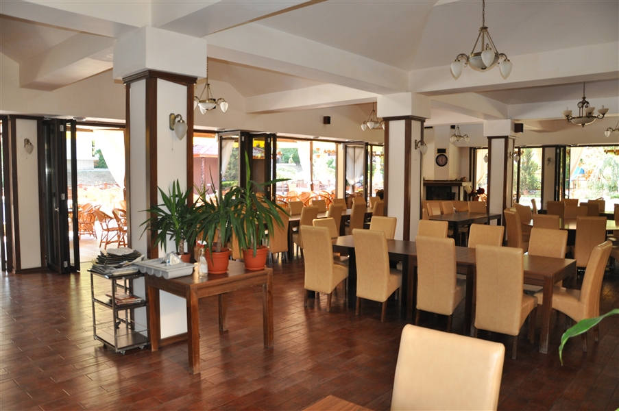 Piese mobilier restaurant