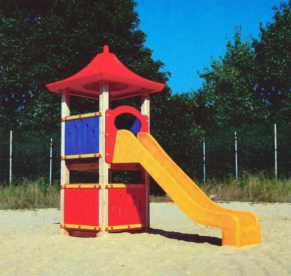 Loc de joaca cu turn