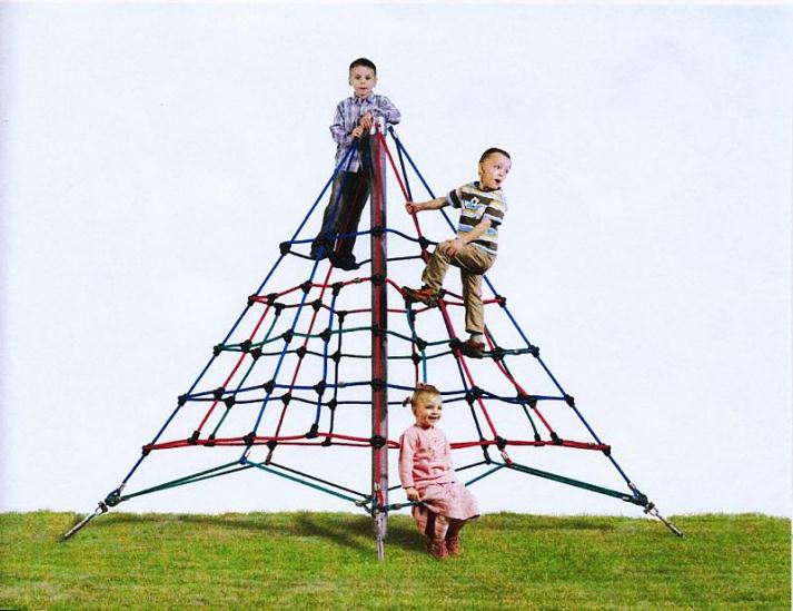 Locuri de joaca pentru spatii publice