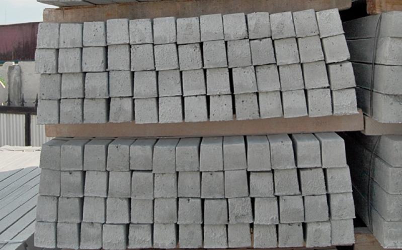 Stalpi din beton