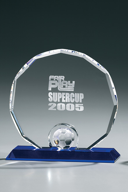 Trofee din cristal