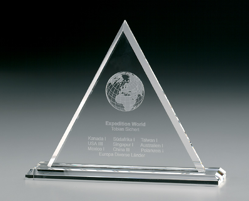 Trofee din cristal