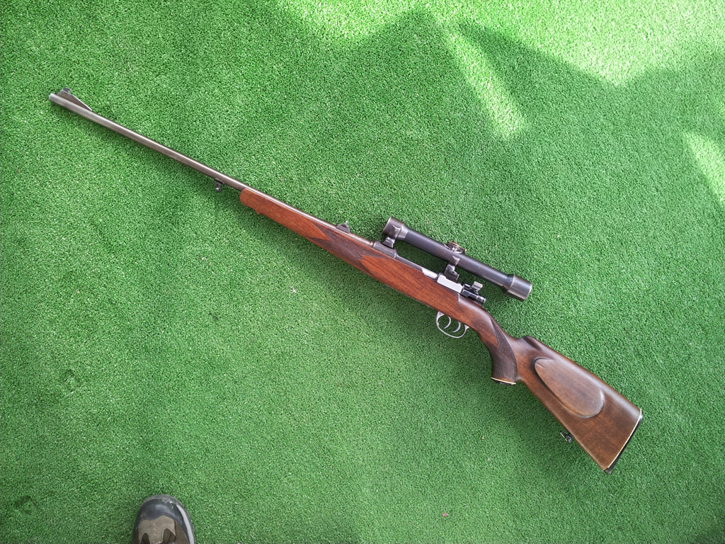 Arme de vanatoare stangaci